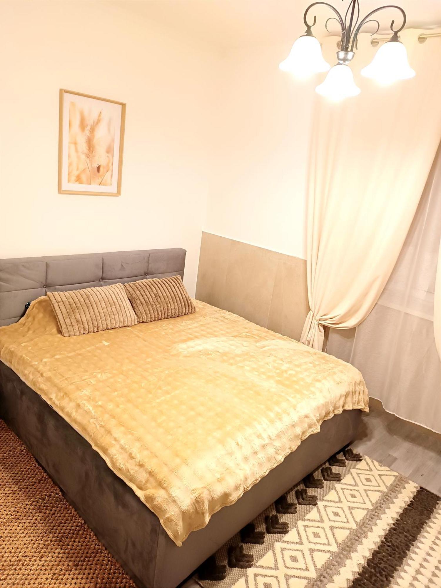 Family Apartments 2 Room'S Muerzzuschlag Екстер'єр фото